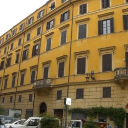 Veduta generale del prospetto laterale