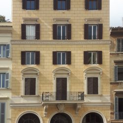 Veduta del prospetto su Piazza Farnese_post operam
